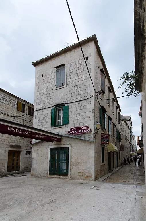Apartments Kaja Trogir 0*,