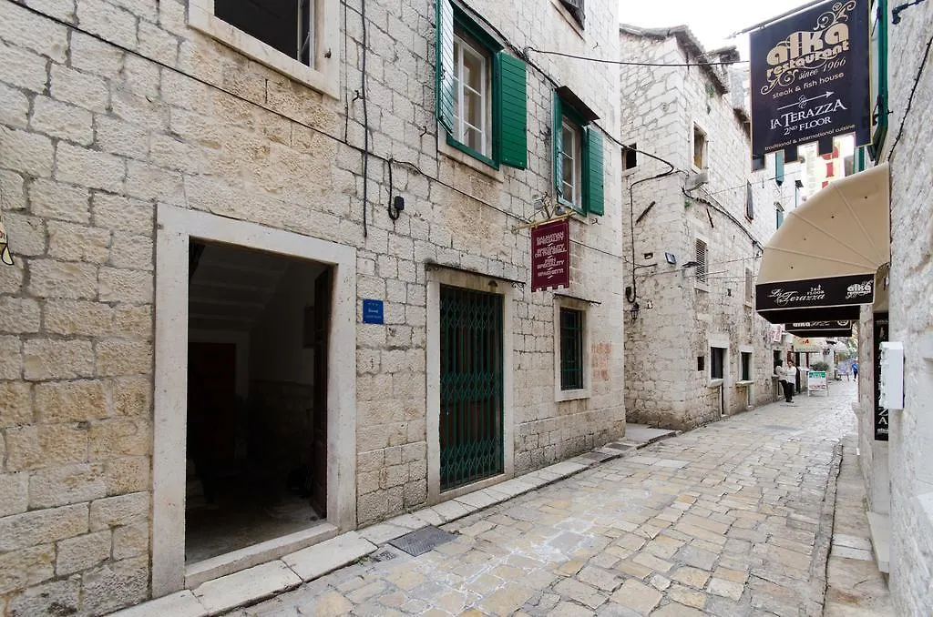 Apartments Kaja Trogir